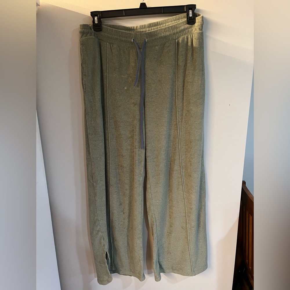 American eagle green wide leg terry pants